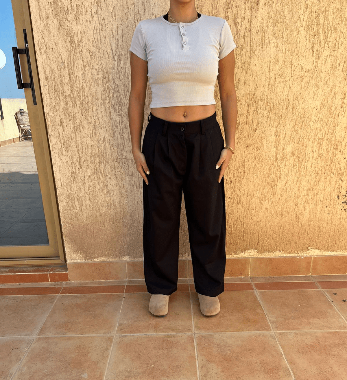 Minimal Pleated Trousers — Black - oddegypt
