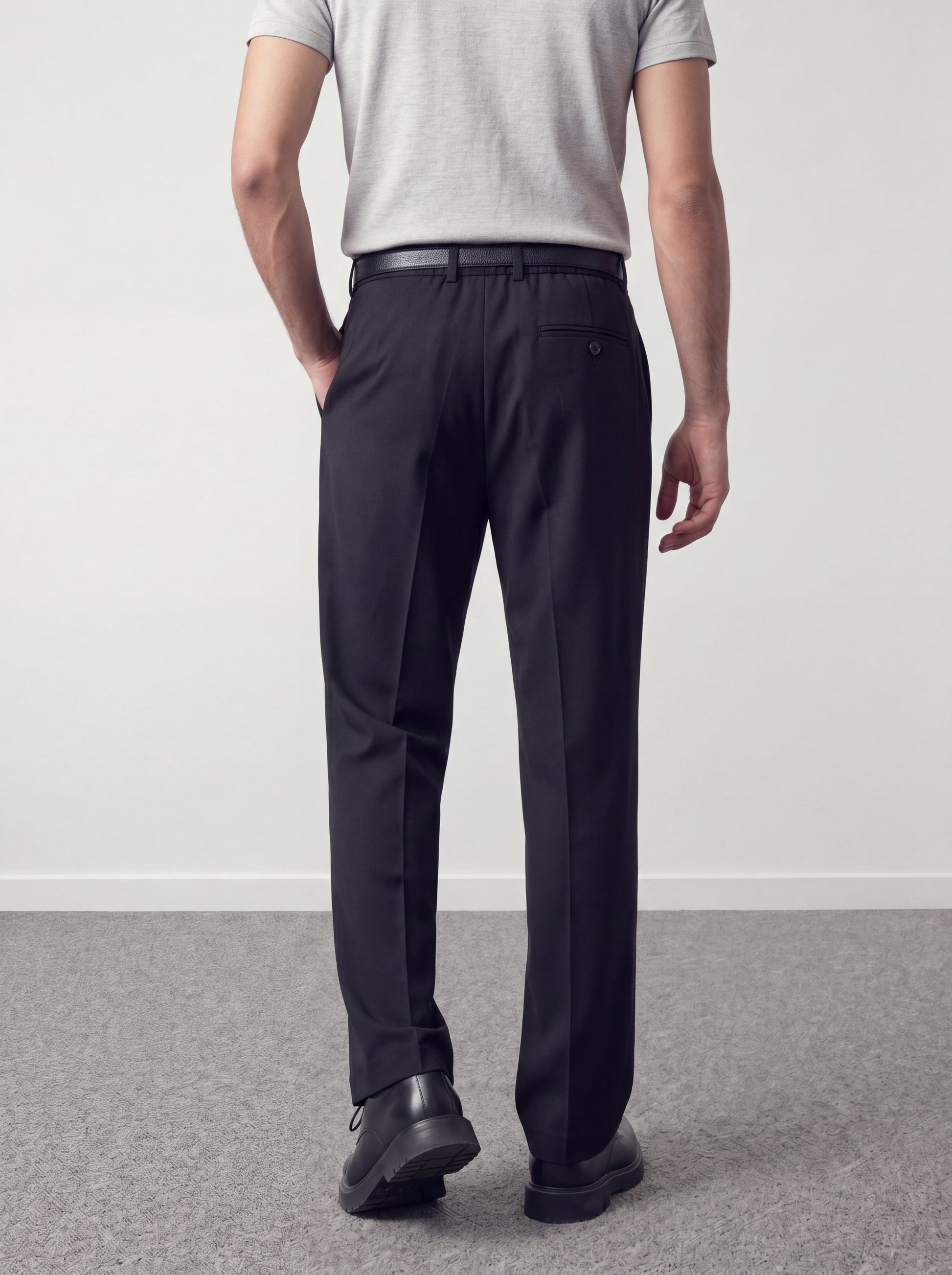Black Pleated Trousers - oddegypt