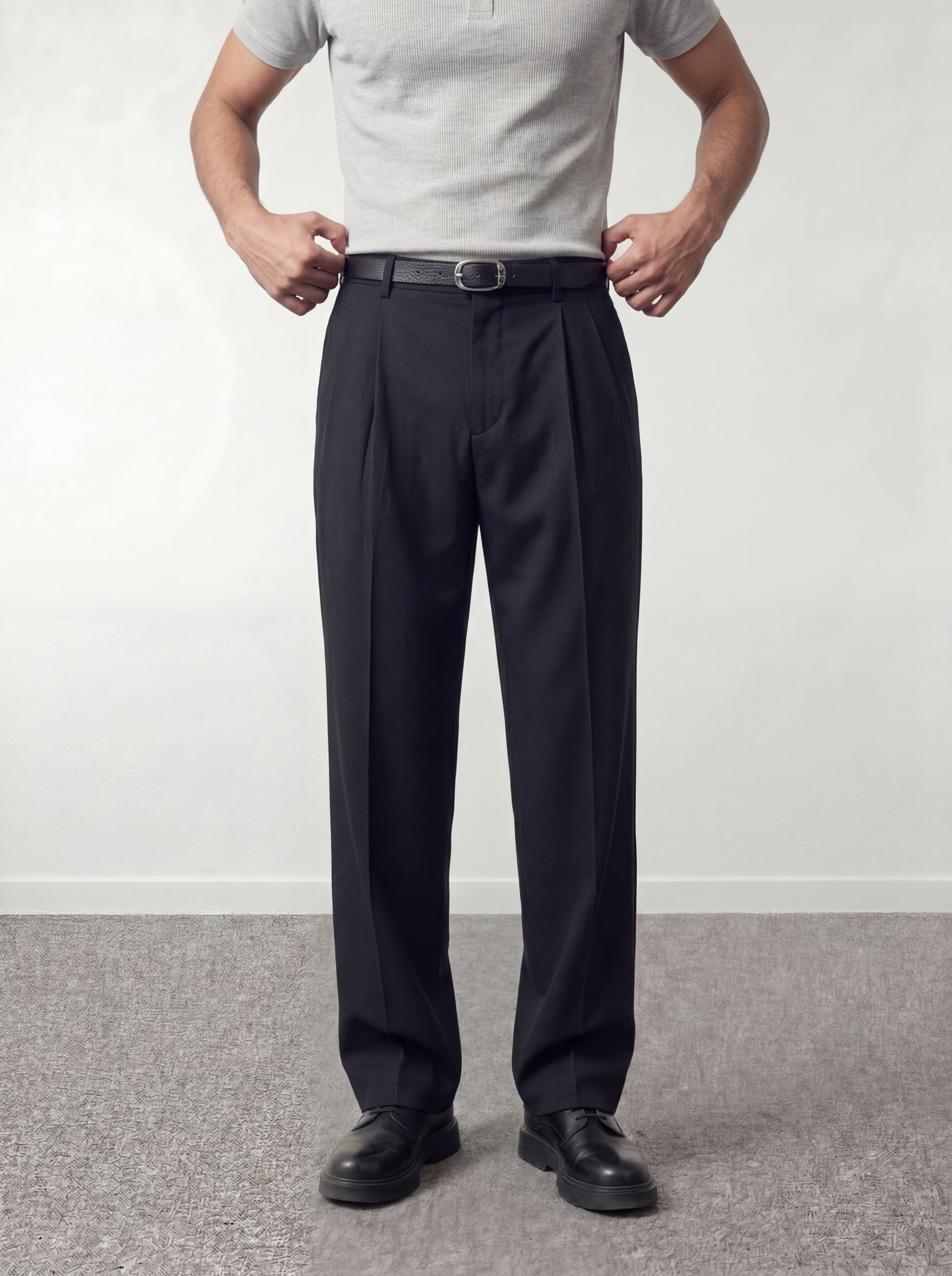 Black Pleated Trousers - oddegypt
