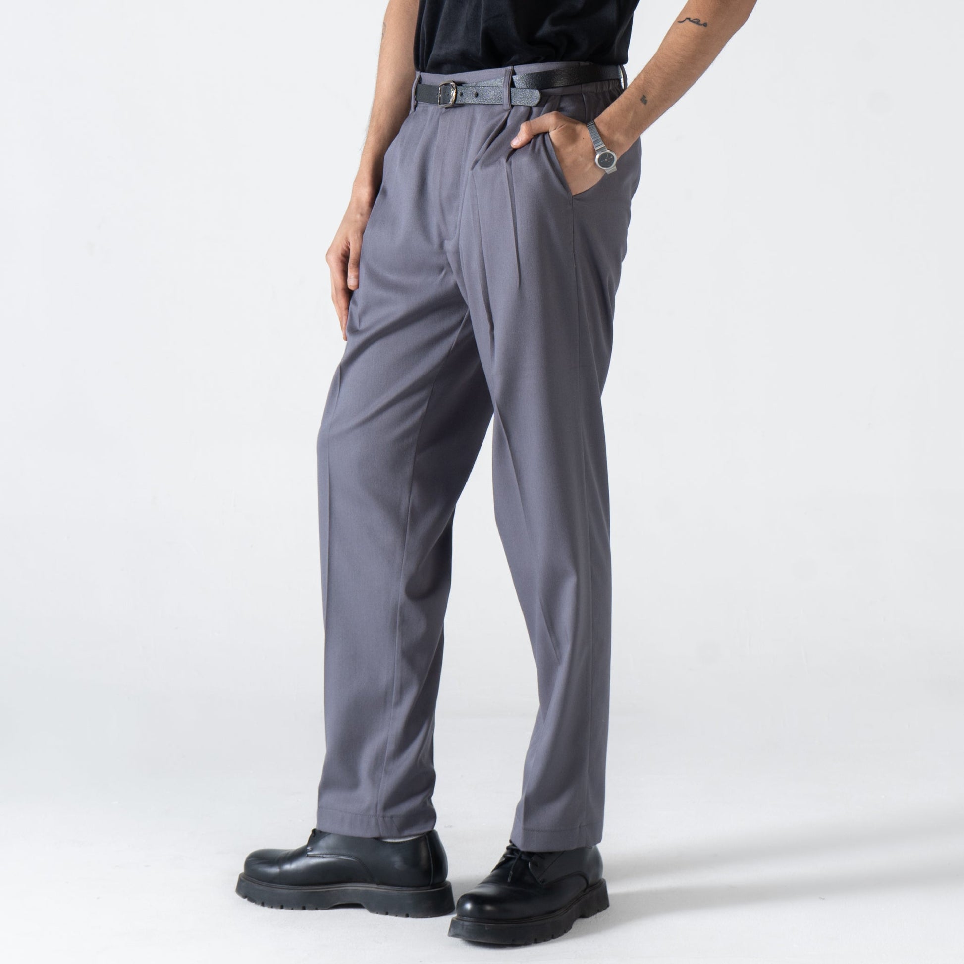 Grey Pleated Trousers - oddegypt