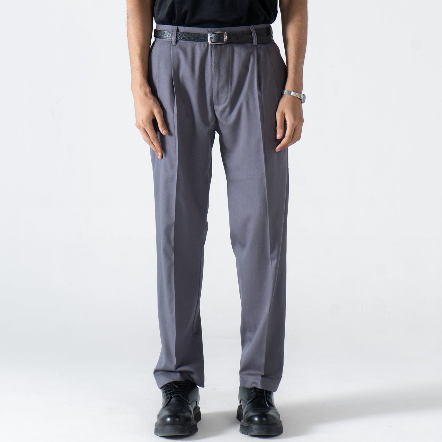 Grey Pleated Trousers - oddegypt